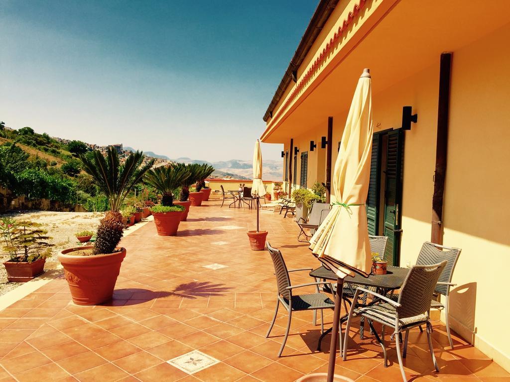 Villa Della Mimosa Alia Bagian luar foto