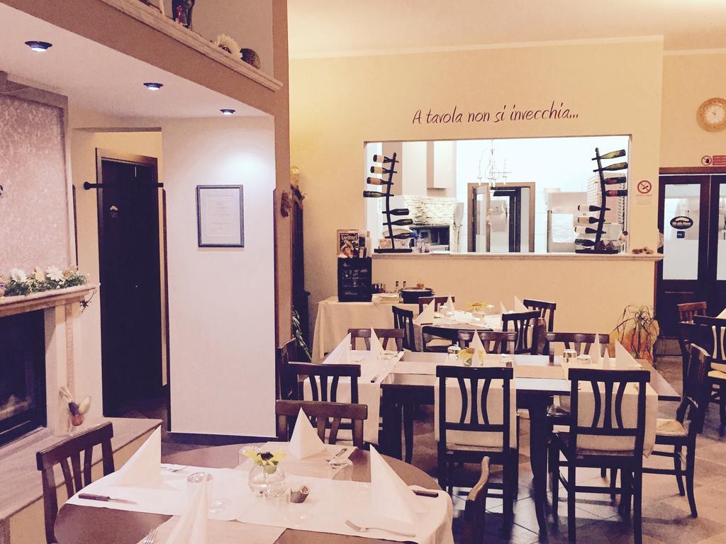 Villa Della Mimosa Alia Bagian luar foto