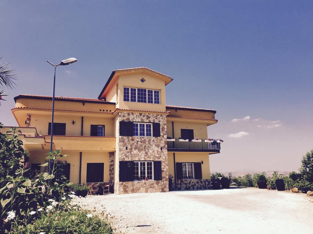 Villa Della Mimosa Alia Bagian luar foto